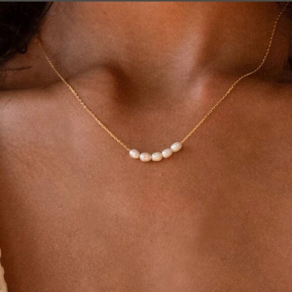RAMLA Jewelry - RAMLA Pearl Cluster Necklace
